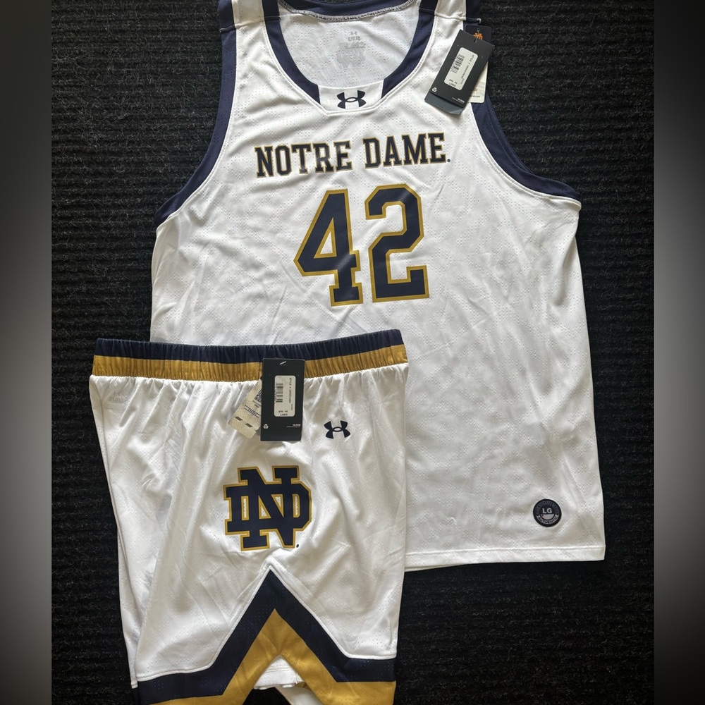 *Brand New* Notre Dame Basketball Jersey & Shorts